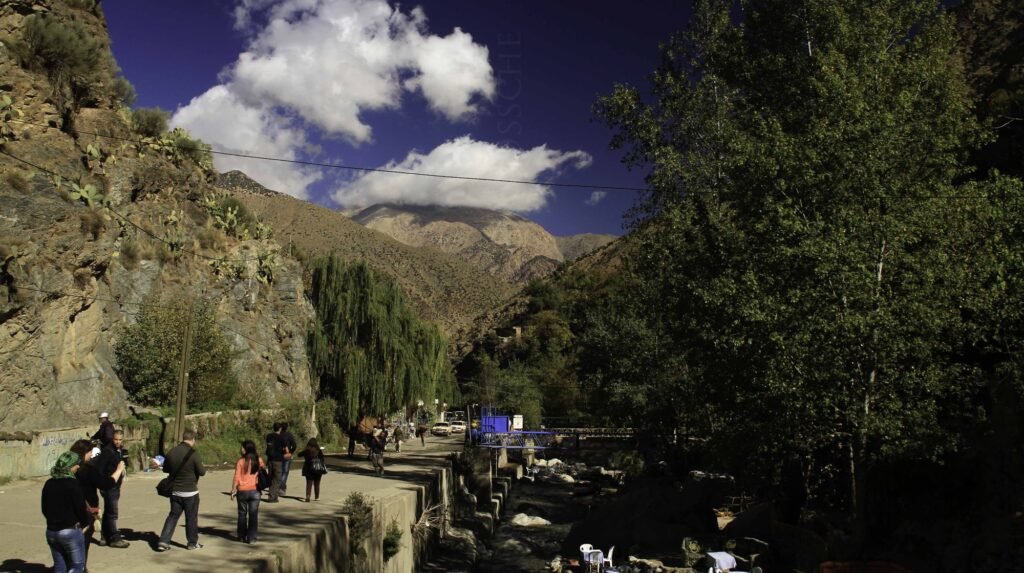 Getting to the Atlas, the Ourika valley and Agafay